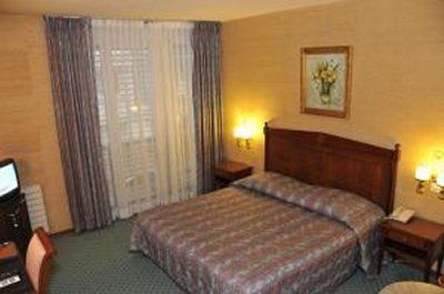 Hotel Churchill 4*